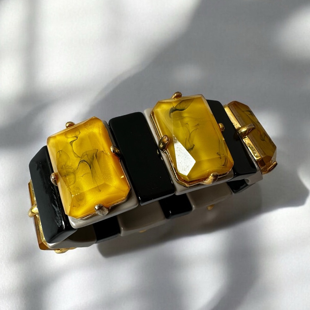 Marc by Marc Jacobs Lemon Faceted Cabochon 6 3/4" Stretch Bracelet